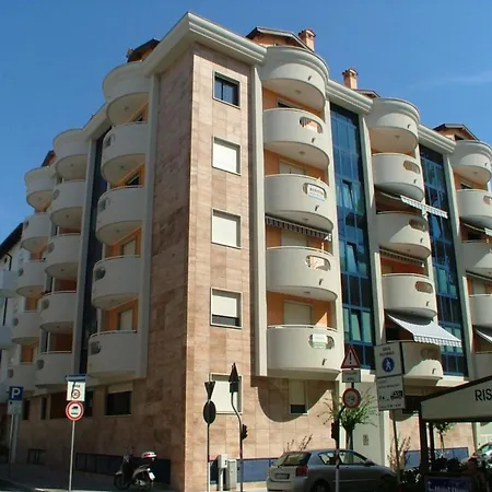 Appartement Chic Retreat For Your Holidays In