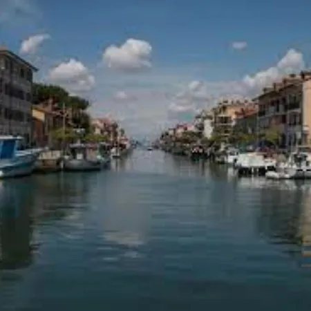 Chic Retreat For Your Holidays In Apartment *