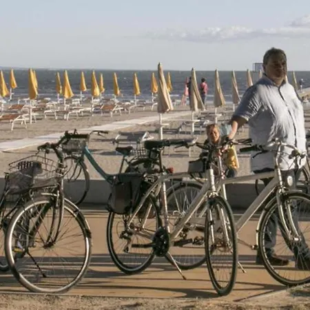 Chic Retreat For Your Holidays In *