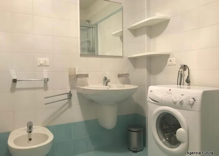 Chic Retreat For Your Holidays In Appartement Grado